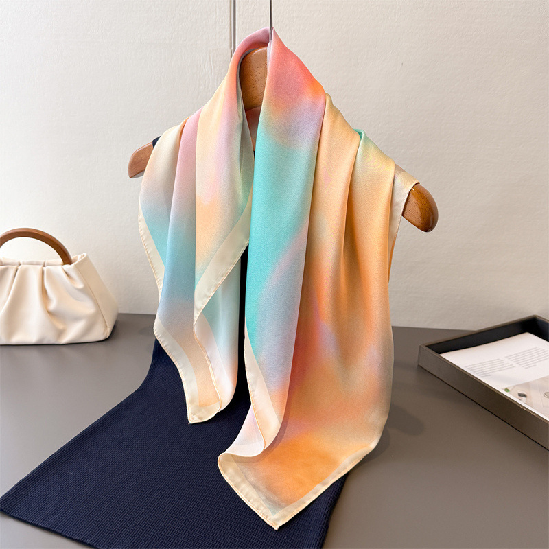 Scarf Silk Square - 2025Design Fashion Square Silk Schal Frauen